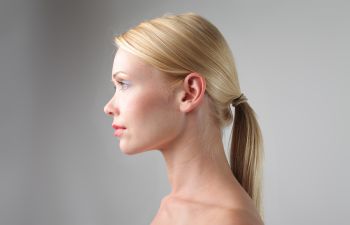 Signs You Need to Visit a Dermatologist